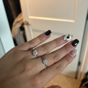 Elegant Silver Crystal Ring